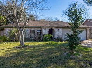10930 Sagebluff Dr, Houston, TX 77089
