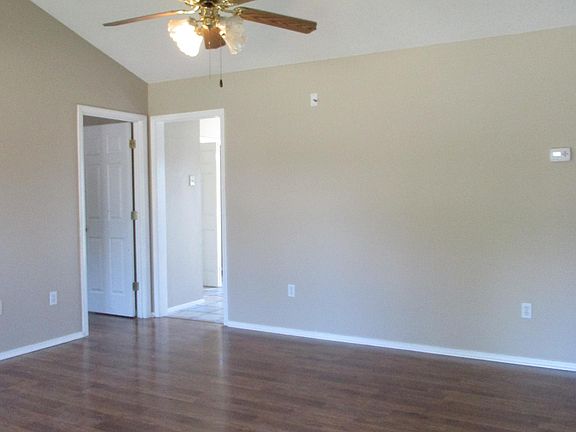 2nd image of 10629 Oak Leaf Dr