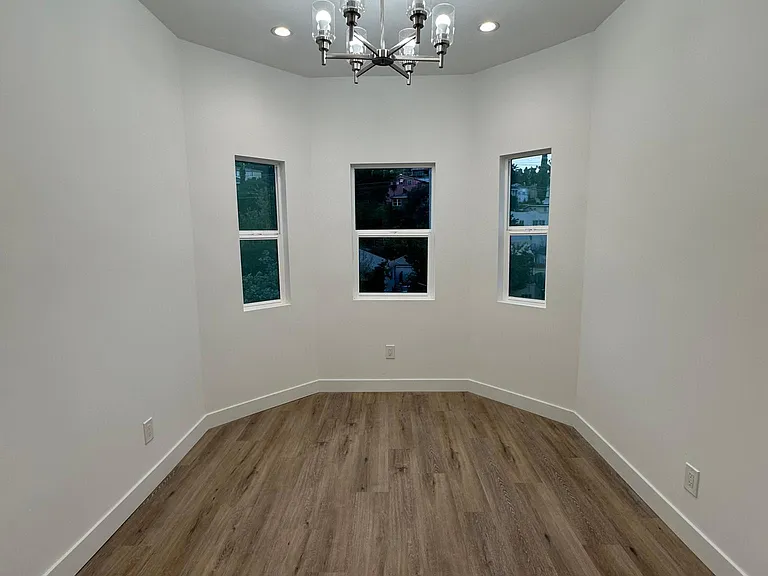 Contemporary modern chandelier