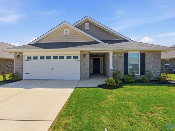 219 Gwinnett Dr, Madison, AL 35756
