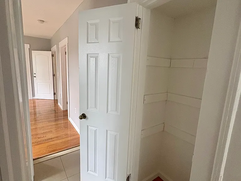 819 S 19th St #2 — Photo 8