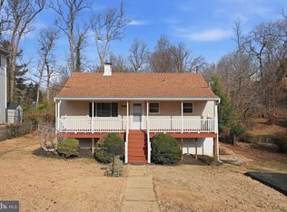 6436 Maplewood Dr, Falls Church, VA 22041
