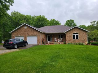 3621 Route 4, Staunton, IL 62088
