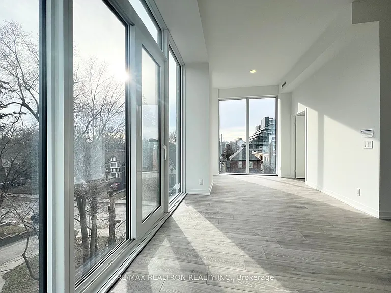 2020 Bathurst St #207 — Photo 10