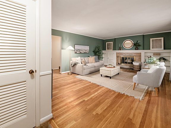 5th image of 4241 Eastlea Dr