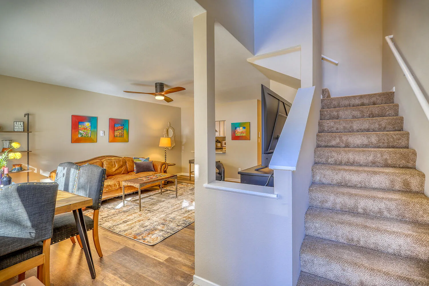 2 bed, 976 sqft, $1,975 — Photo 2