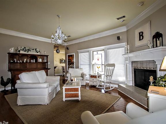 2nd image of 3021 Turnberry Dr