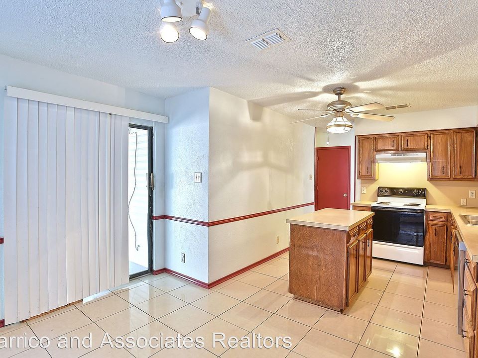 1st image of 624 Aspen Dr