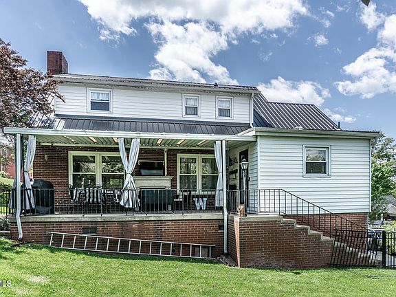 4th image of 205 Sevier Ave