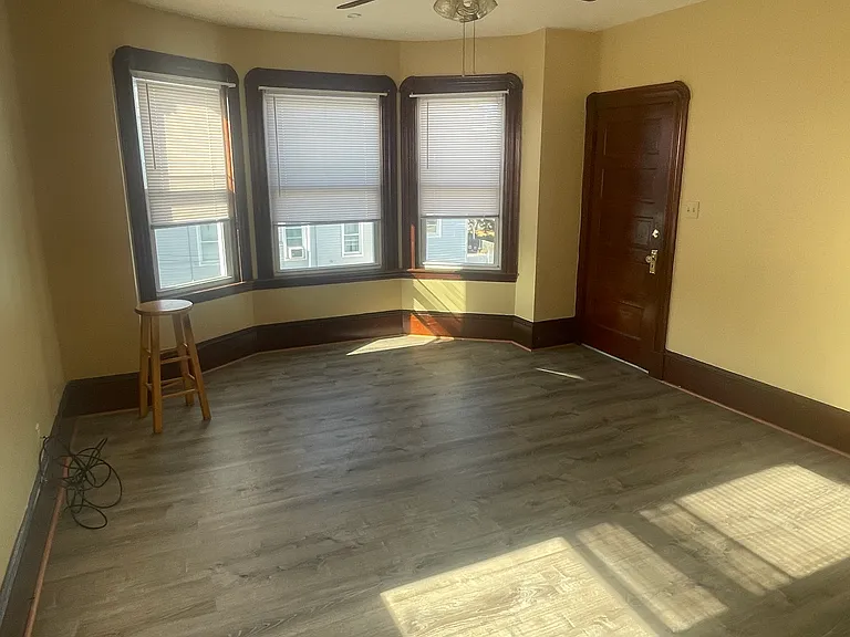 106 Richmond St #1 — Photo 2