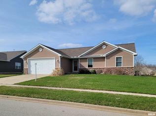 1307 Mitchell St, Washington, IL 61571