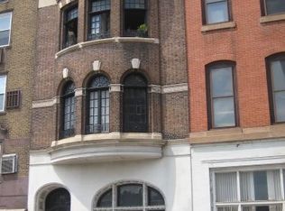 2133 Walnut St #1, Philadelphia, PA 19103