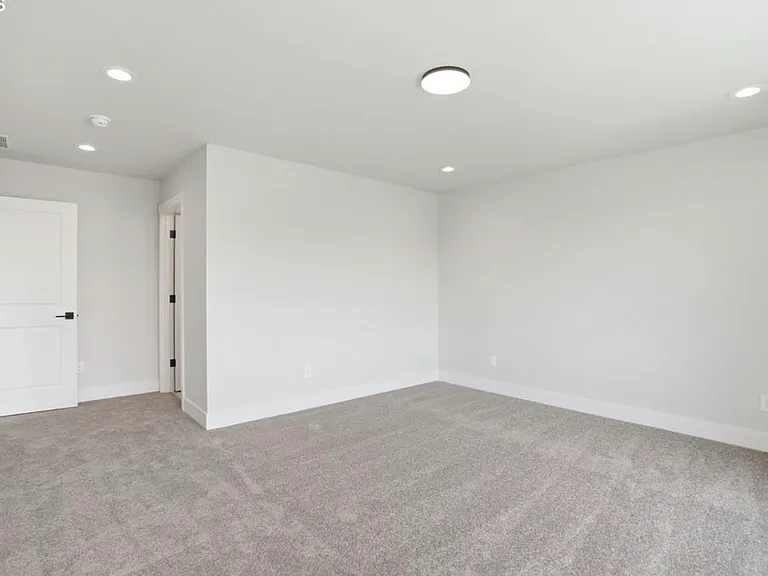 814 SE 34th Cir — Photo 22