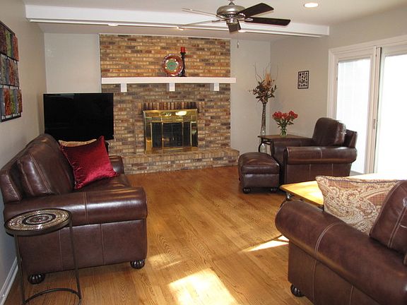 4th image of 1094 Augustana Dr