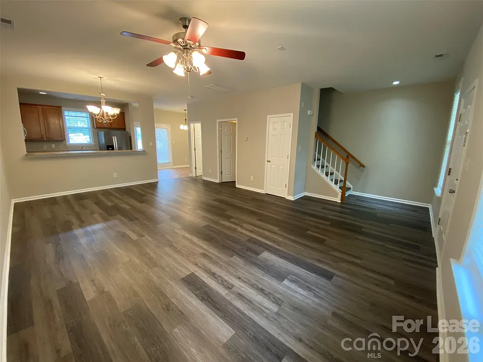 10310 McGoogan Ln
