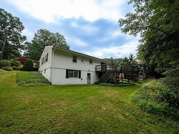 4th image of 124 Greenhill Dr