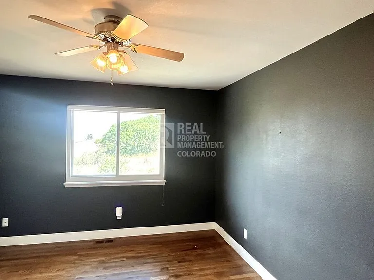 5016 Briscoglen Dr — Photo 16