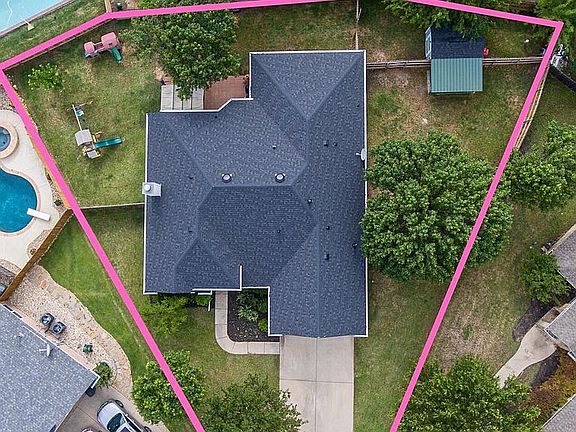 Huge yard. Room for a pool!