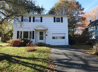 452 Eaton Rd, Rochester, NY 14617