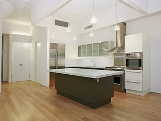 Rented by Corcoran | media 39