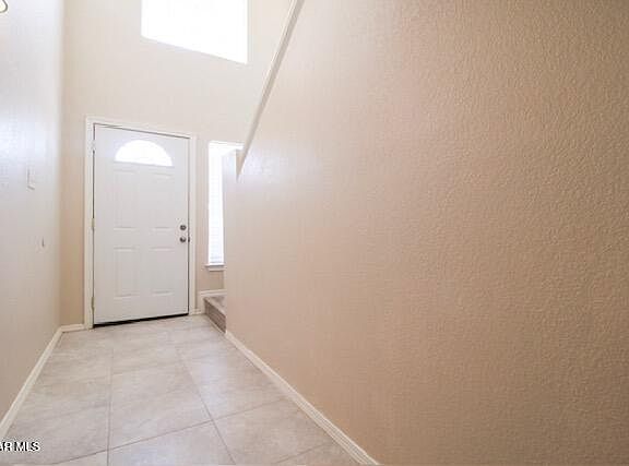 3rd image of 4852 Excalibur Dr #B
