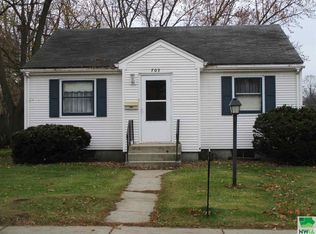 703 N Roosevelt Ave, Cherokee, IA 51012