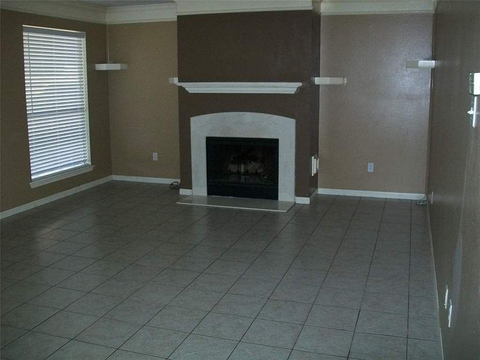 1st image of 12510 Avery Vale Ln