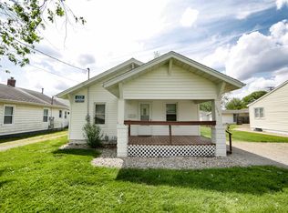 2006 12th St, Charleston, IL 61920