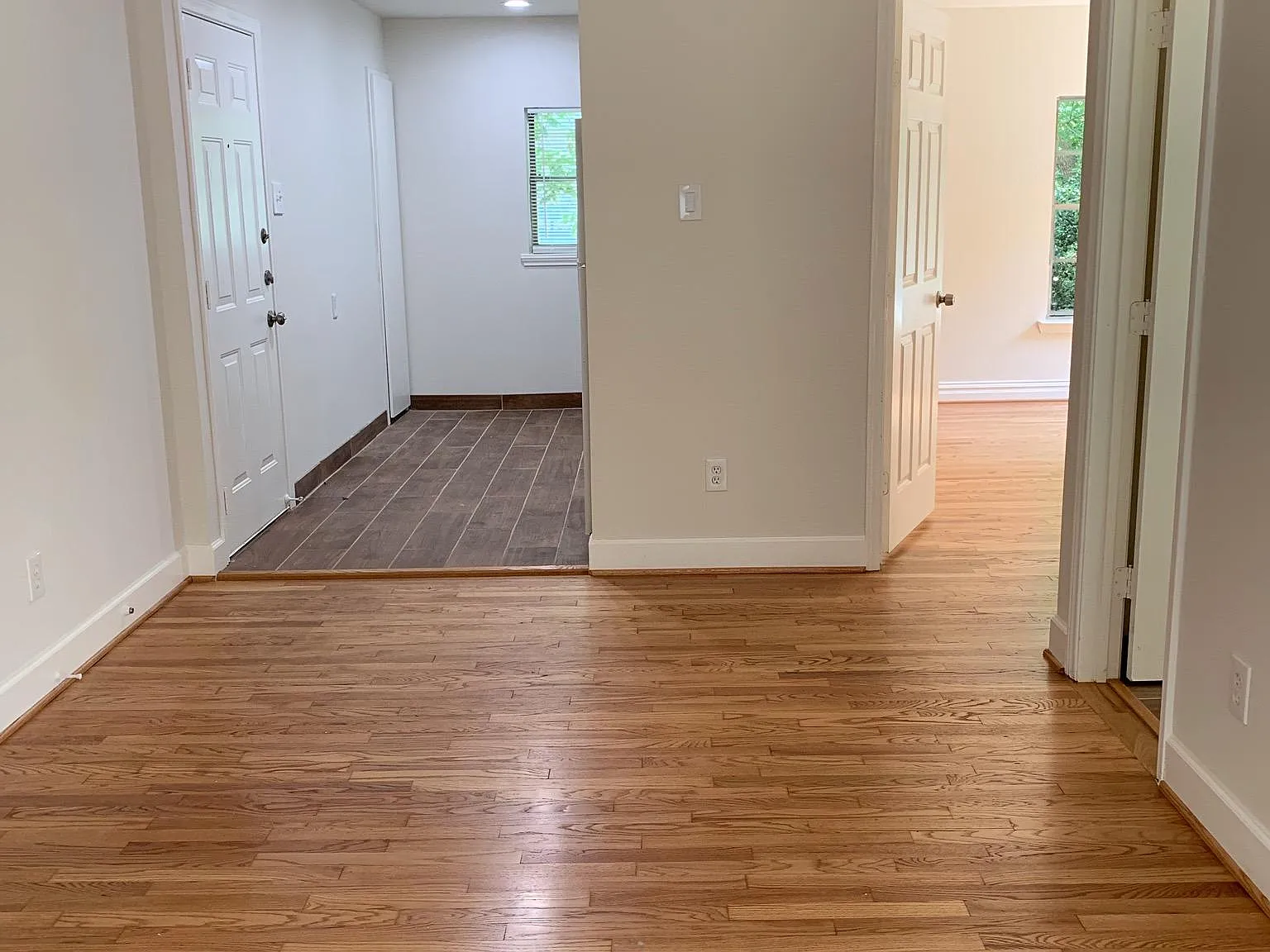 2001 Hazard St — Photo 4