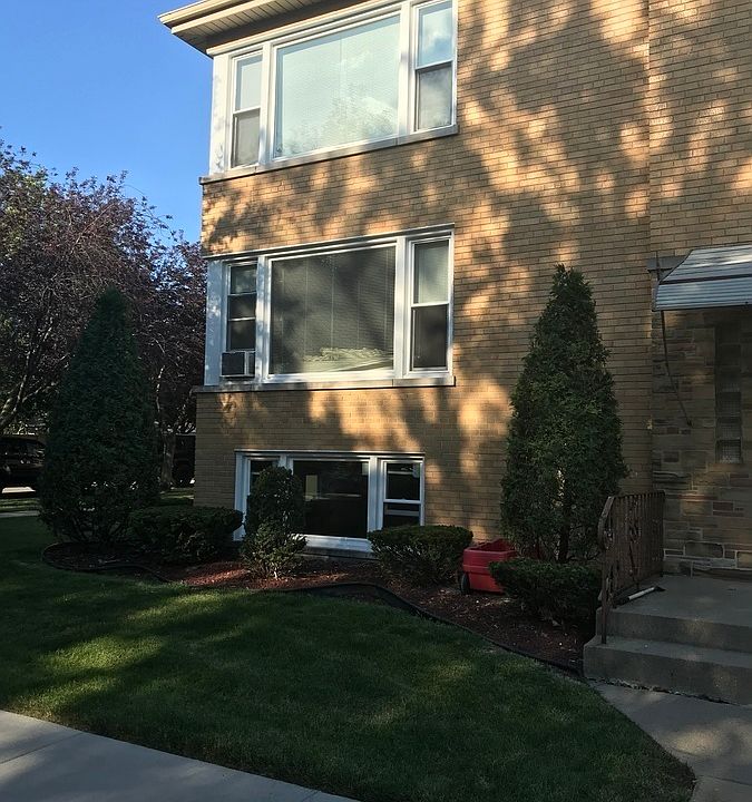 1st image of 11005 S Artesian Ave #1A