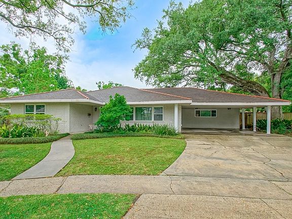 3rd image of 10136 Walden Dr