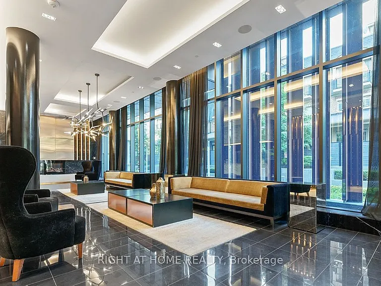 101 Erskine Ave #1506 — Photo 4
