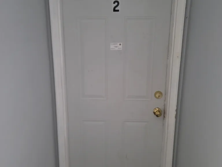 914 Burr St #4 — Photo 8