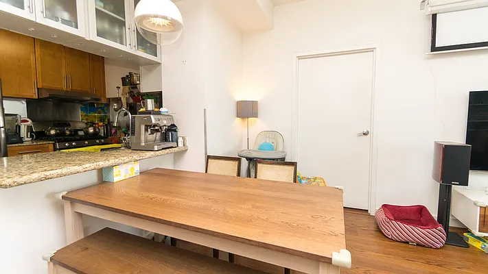 Sold by Silverstone Group USA Corp. | media 69