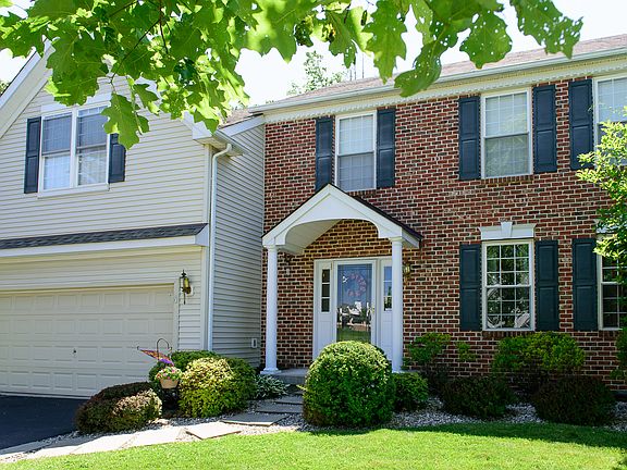 3rd image of 500 Crestwood Ln