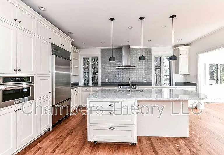 3222 Klingle Rd NW — Photo 8