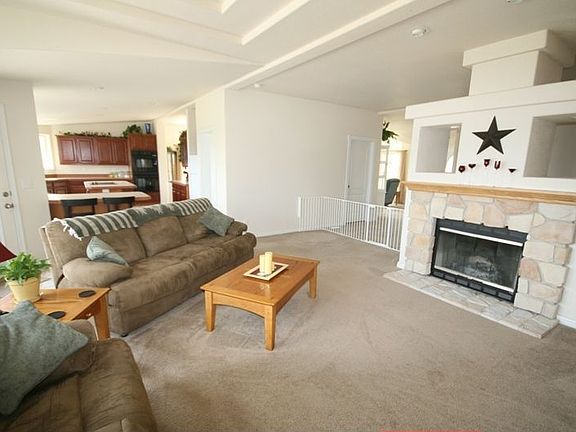 4th image of 30007 N Miller Ln