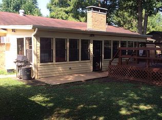 909 Stratford Dr, West Memphis, AR 72301