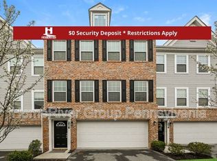 216 Faulk Dr, Warrendale, PA 15086
