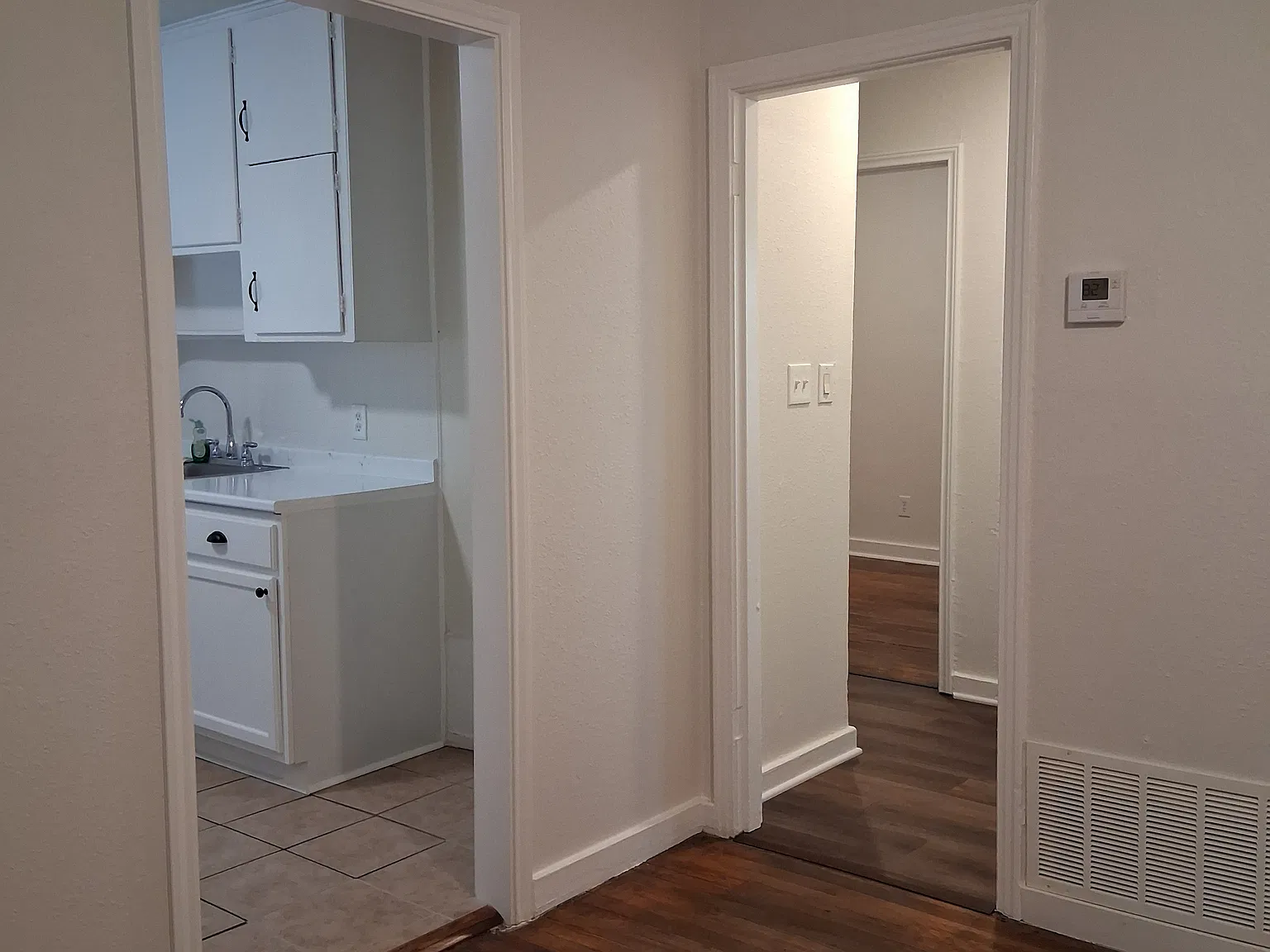 2 bed, 670 sqft, $1,000 — Photo 4