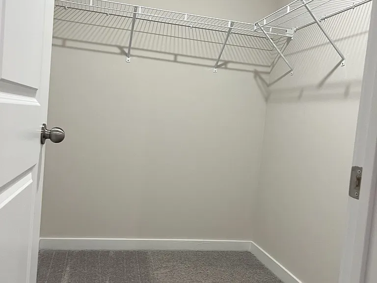 114 Continental Way — Photo 28