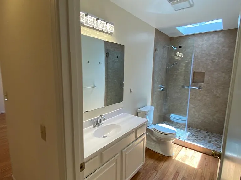 242 Stanford Ave — Photo 11