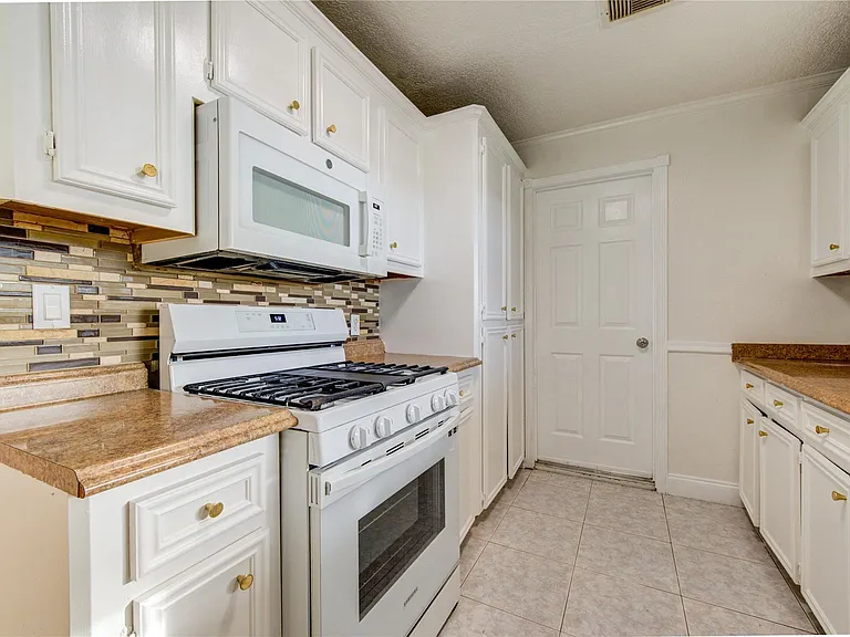 14238 Old Humble Rd — Photo 34