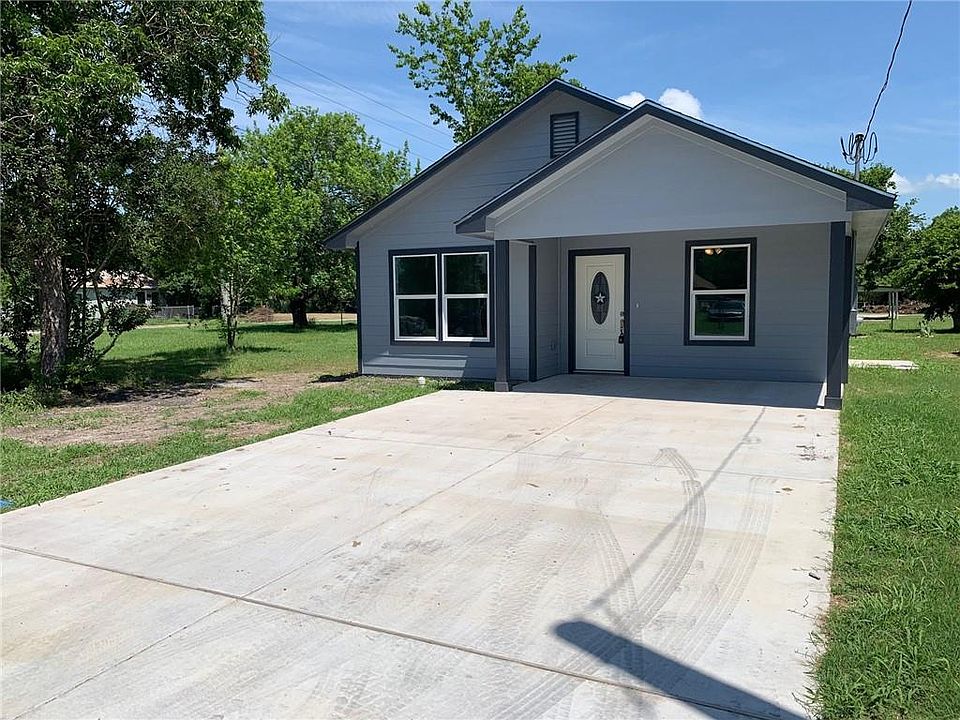 1005 5th St, Lockhart, TX 78644 MLS 9688846 Zillow