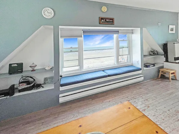 (undisclosed Address), York, ME 03909