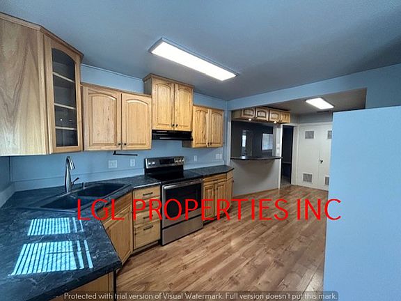 3rd image of 3304 Wemberley Dr