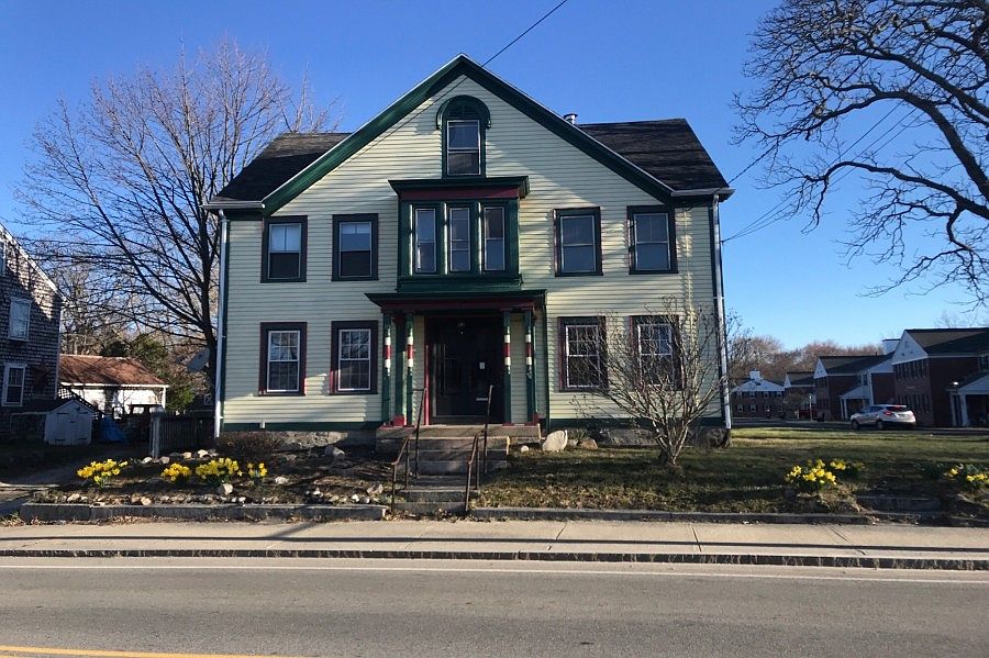 21 Main St, MA 02743 Zillow