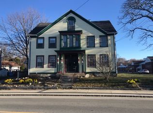 21 Main St, Acushnet, MA 02743