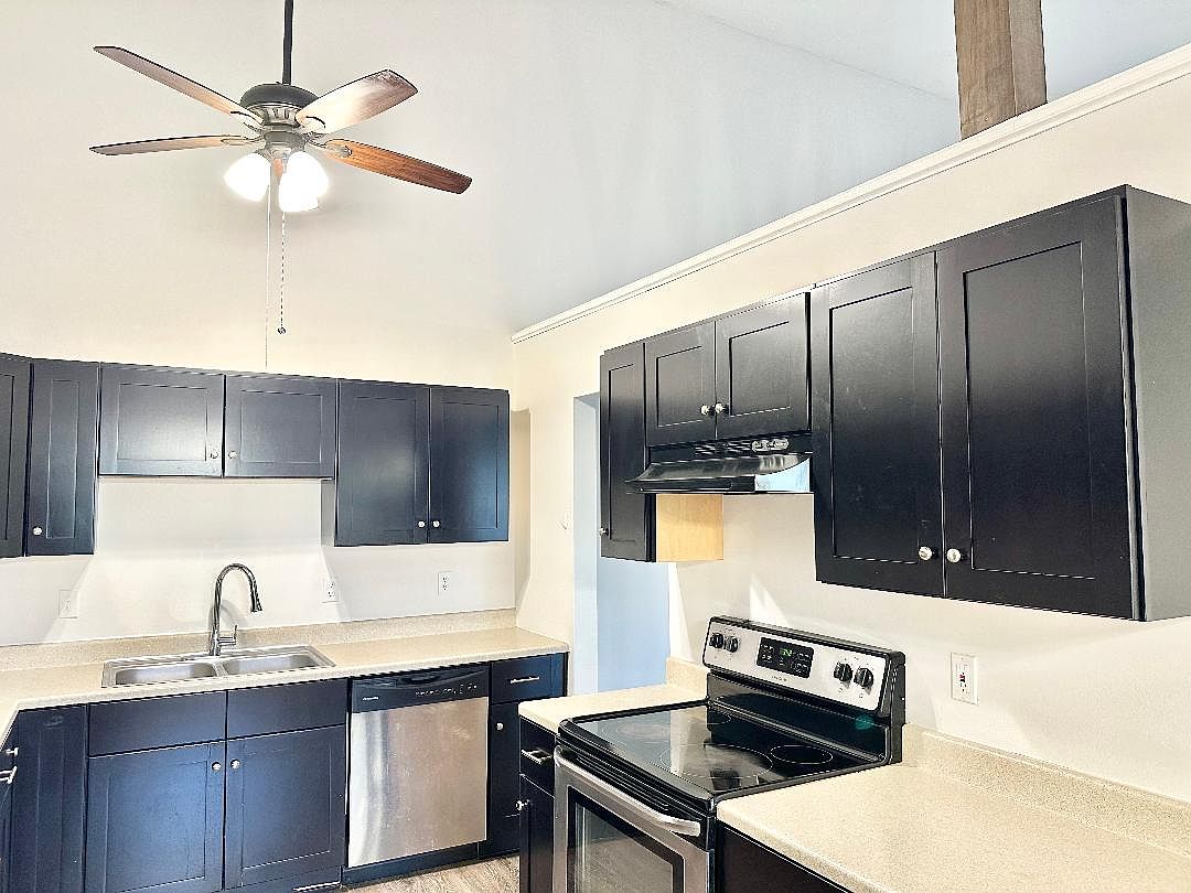 303 Shawnee Trl, Shakopee, MN 55379 | Zillow
