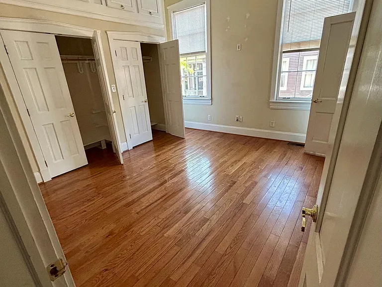 Primary suite entry